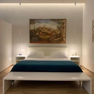 Apartamento estudio de 76 m² en Ciudad Antigua, con 1 baño privado.